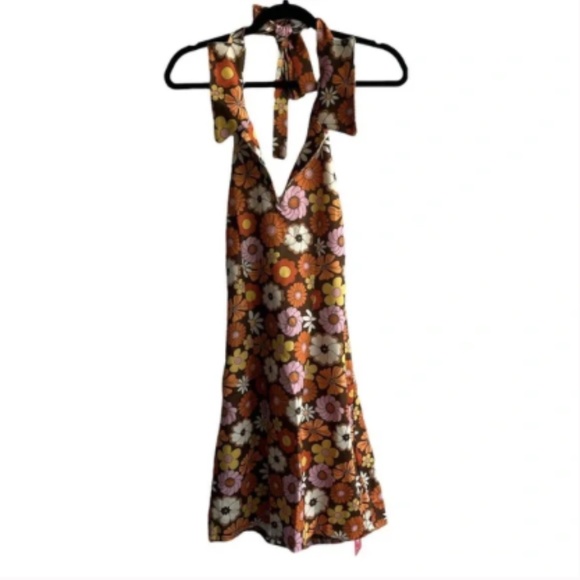 Romwe Dresses & Skirts - ♥️SALE♥️ Women's Floral Print 70s Inspired Collared Halter Mini Dress